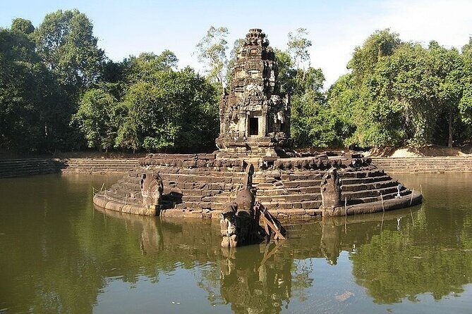 Private Taxi Siem Reap to Phnom Penh, Reliable Driver, Transfer - What car you’ll ride in (and why the vehicle choice matters)