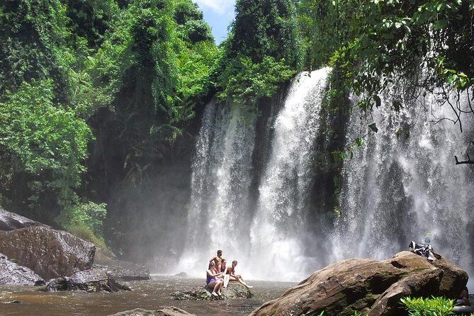 Private Vehicle - Kulen Waterfall and 1000 Lingas - The Mountain Pagoda and the Reclining Buddha: The Big Sacred Viewpoint