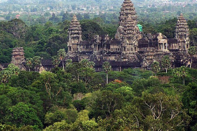 Shared Tour to Angkor Wat, Bayon and Ta Prohm Temples - Angkor Thom South Gate (Tonle Oum): fast orientation, clear names