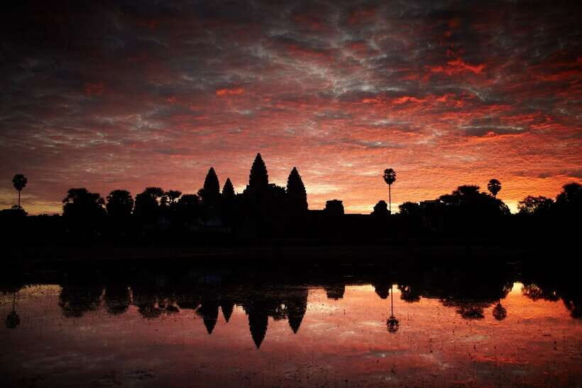 Siem Reap: Angkor Sunrise 1- or 2-Day Guided Temples Tour - How this 2-day Angkor plan actually feels