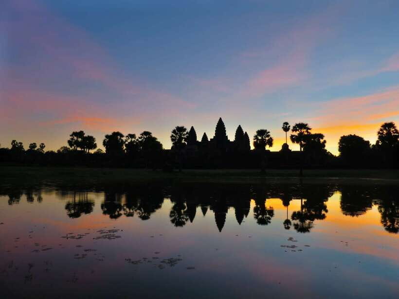 Siem Reap: Angkor Sunrise 1- or 2-Day Guided Temples Tour - Ta Prohm: the jungle temple moment that ends the trip right