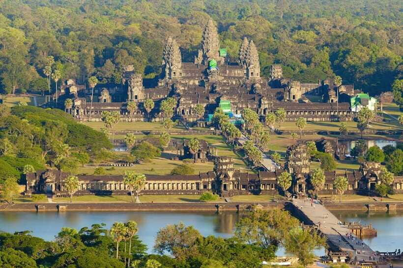 Siem Reap: Angkor Wat Admission Ticket - Optional hotel pickup and private tuk-tuk: when it’s worth it