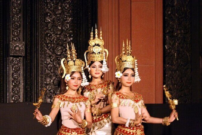 Siem Reap: Apsara Dance Show & Dinner with Tuk-Tuk Transfers - Skip-the-line entry and the fastest route to dinner