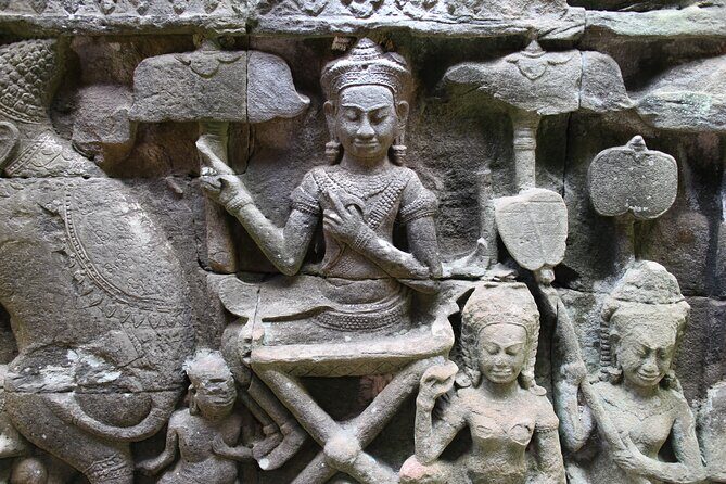 Siem Reap: Bike the Angkor Temples - Full-Day 30km Tour - Temple dress rules and how not to get turned away