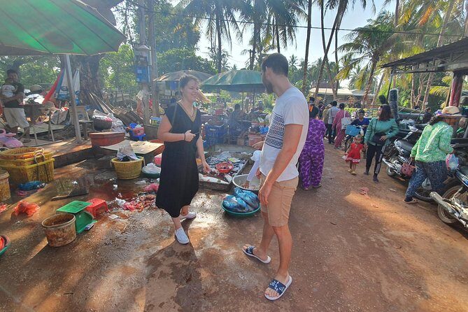 Siem Reap City Hidden Gems (Private Guided Tour) - Cambodian Handicraft Center (Satcha): see how craft is made