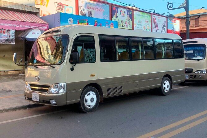 Siem Reap City to Siem Reap Angkor Airport by Shuttle Bus - Pickup in Siem Reap: the 25-minute window and shared shuttle timing