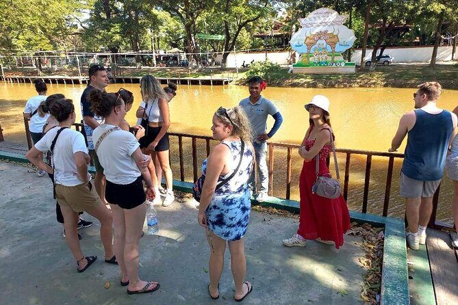 Siem Reap City Walking Tour - Meeting point and route: Damnak Supermarket to Old Market Bridge