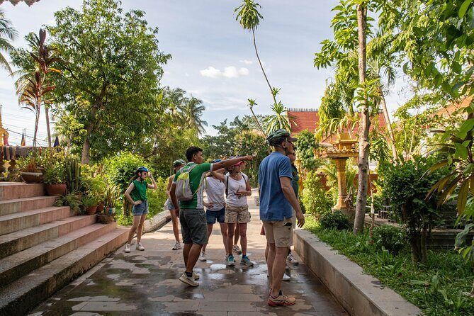 Siem Reap Countryside Bike Tour / E-Bike or Tuk Tuk - The Wat Po Banteaychey stop: market life, mushroom farms, lotus areas, and temples