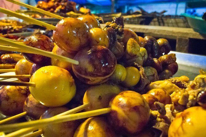 Siem Reap Evening Street foods Tours by Tuk Tuk - Stop 3: Khmer Dishes, Cricket Choices, and an Attentive Finish