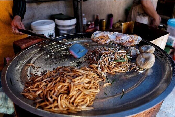 Siem Reap Food Tour By Local - Stop 2: Rice pancake with minced pork, shrimp, peanut sauce (Angkor area)
