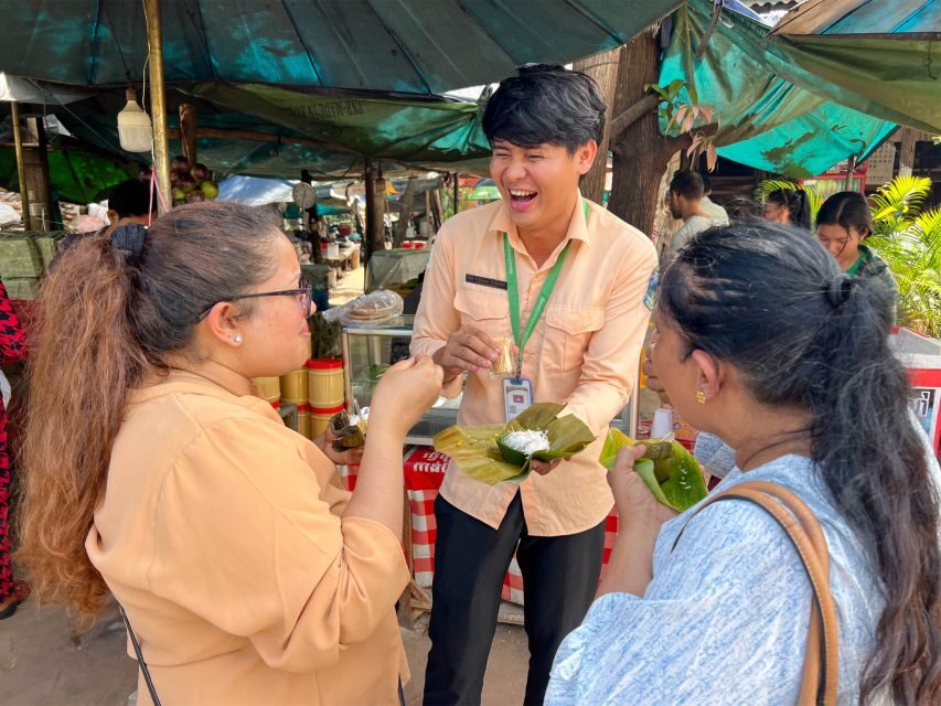 Siem Reap: Kulen Mountain Small Group Tour with Picnic Lunch - The palm cake stop: small detour, big culture payoff