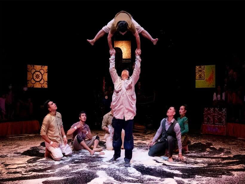 Siem Reap: Phare, Cambodian Circus with Tuk-Tuk Transfers - Food, Drinks, and Souvenirs: Plan a Simple Budget