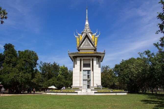 Siem Reap to Phnom Penh by Private Car or Minivan - Drivers, Safety, and the Communication Gap