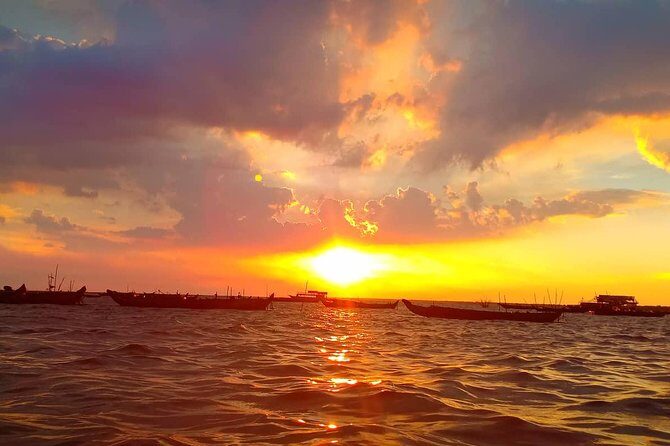 Siem Reap, Tonle Sap Lake, Kompong Phluk, Floating Village Tour - Sunset on Tonle Sap: the payoff (and how to enjoy it without stress)