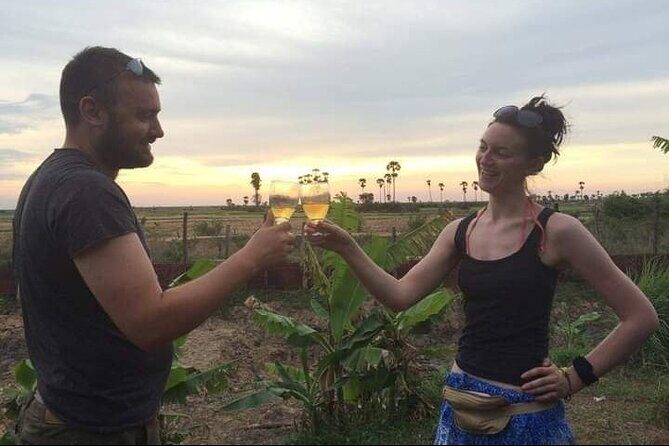 Small Group Countryside Bike Tours, Sunset & Picnic - The Route Vibe: Khmer Villages, Rice Fields, and Dirt Roads