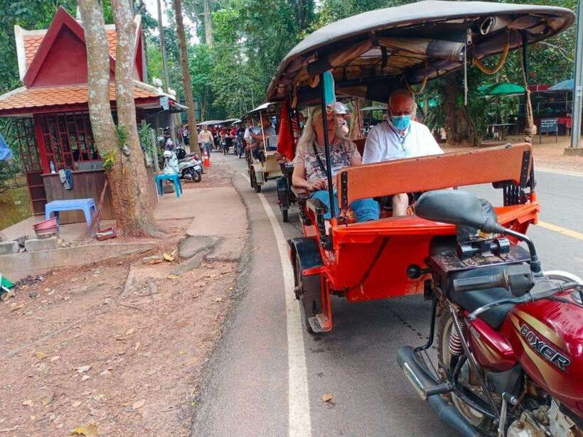 Angkor Wat Tour by Tuk-Tuk with English Speaking Driver - Comfort in the Cambodian sun: water, cold towels, and smart shoes