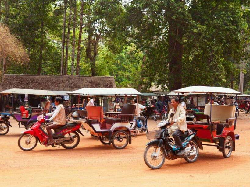 Angkor Wat Tour by Tuk-Tuk with English Speaking Driver - Hotel pickup and how the driver keeps you from getting lost