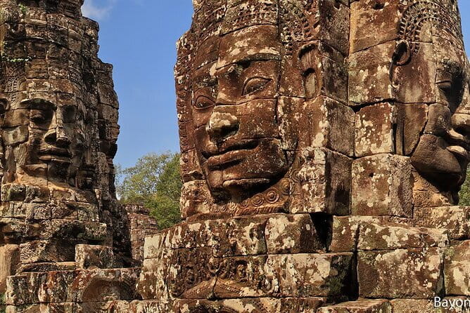 Angkor Wat Tour Deutsch | Private Führung - Stop 3: Ta Prohm and the Tree-Roots Reality Check