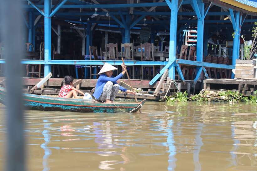 From Siem Reap: Tonle Sap Floating Villages Tour - Lotus flowers stop: Buddhism in bloom, plus a taste if the route includes it