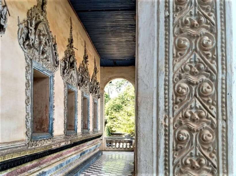 Siem Reap: 3-Hour Behind-the-Scenes Tuk-Tuk Tour - Psar Leu: where your senses get a full workout