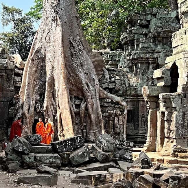 Siem Reap: Angkor 1-Day Private Tour with Sunset or Sunrise - Angkor Wat Later in the Day: Why Timing Changes Everything