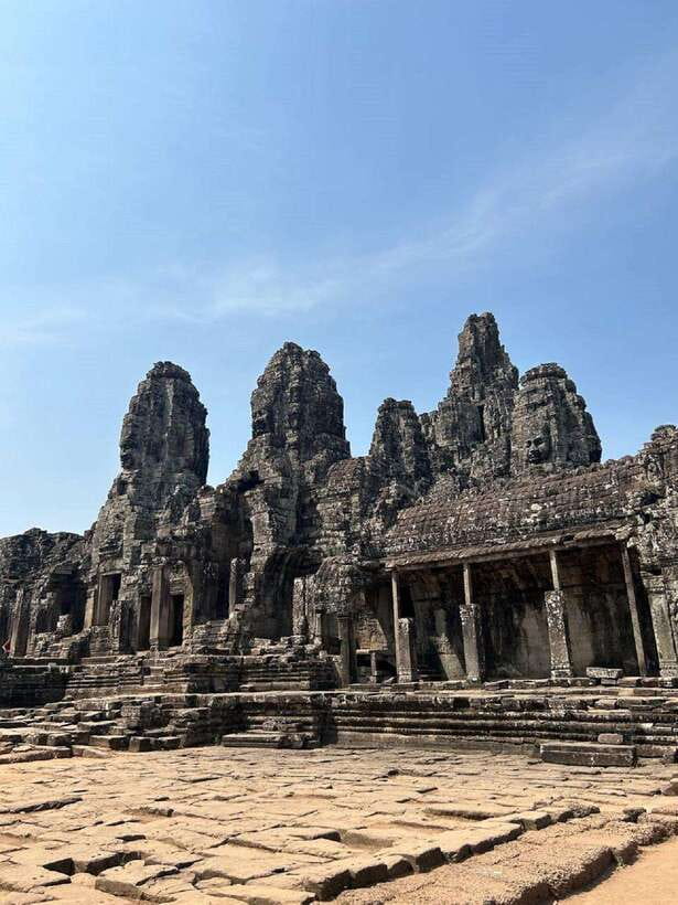Siem Reap: Angkor Full-Day Group Tour with Japanese Guide - Angkor Thom Highlights: South Gate, Elephant Terrace, Baphuon, Bayon