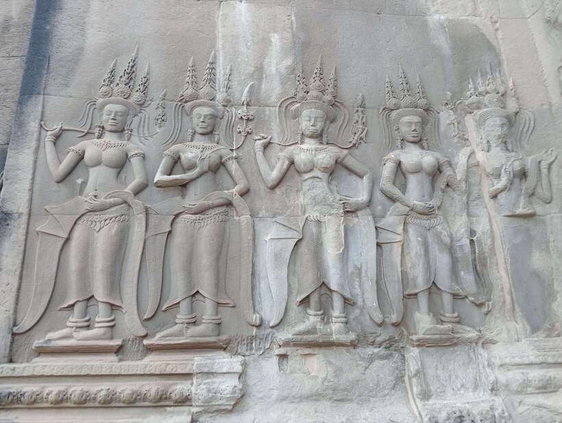 Siem Reap: Angkor Full-Day Group Tour with Japanese Guide - The 2-Day Upgrade: Banteay Srei and Beng Mealea without rushing