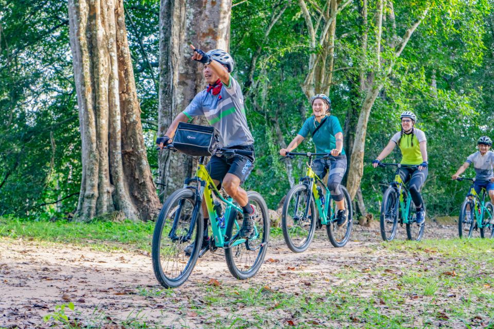 Siem Reap: Angkor Sunset Bike & Boat Tour /E-Bike Available - The Dragon Boat Cruise: Cold Drinks, Local Bites, and Sunset Views
