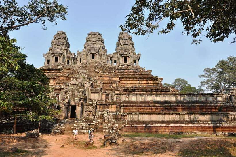 Siem Reap: Angkor Wat Tour Explore The Most Iconic Temples - Banteay Kdei: the calmer temple stop you’ll actually remember