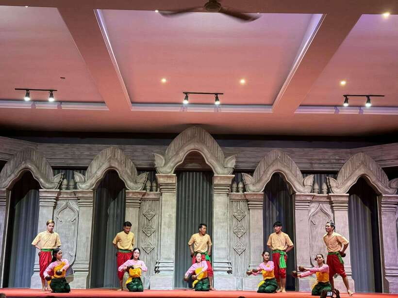 Siem Reap: Apsara Show Including Dinner & Hotel Pickup - Key highlights to look for