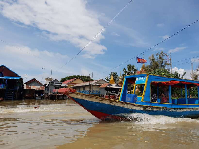Siem Reap: Kompong Khleang Floating Village Guided Tour - Arriving at Kompong Khleang: Stilted Homes Built for Living With Water