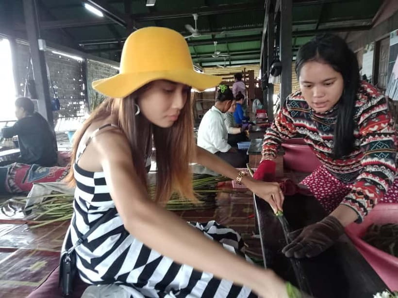 Siem Reap: Lotus Silk Farm- Tour, Lake & Masterclass - The six lotus craft workshops where you actually make souvenirs